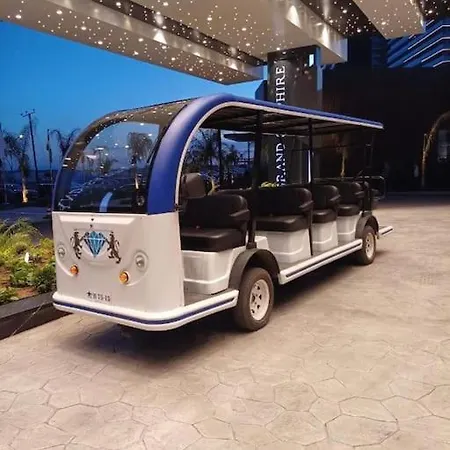 Grand Sapphire Luxury Corner With Spectacular Views And Two Bedrooms By Myguest Cyprus Apartamento *