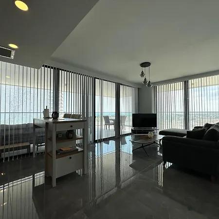 Grand Sapphire Luxury Corner With Spectacular Views And Two Bedrooms By Myguest Cyprus