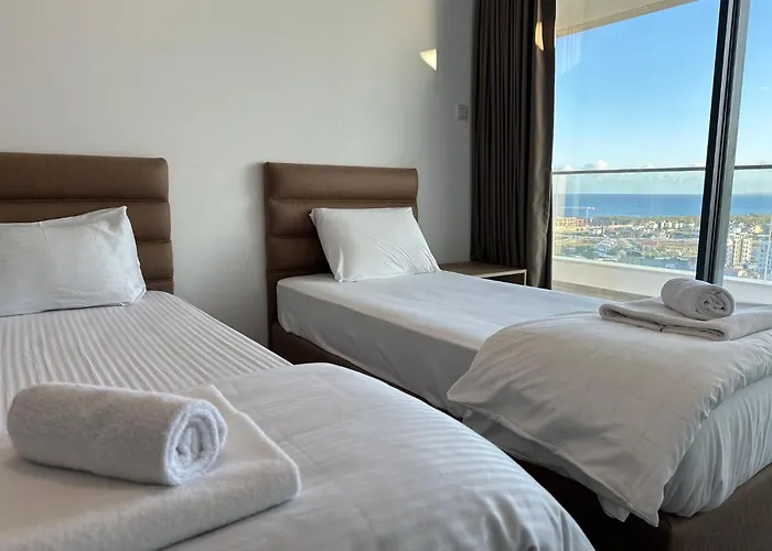 Grand Sapphire Luxury Corner With Spectacular Views And Two Bedrooms By Myguest Cyprus