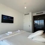 Grand Sapphire Luxury Corner With Spectacular Views And Two Bedrooms By Myguest Cyprus