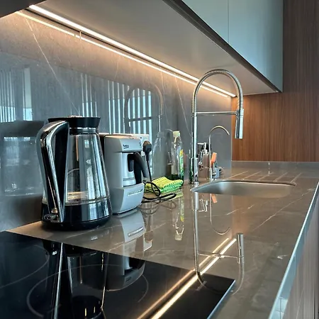 Grand Sapphire Luxury Corner With Spectacular Views And Two Bedrooms By Myguest Cyprus *