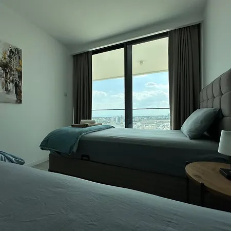 Grand Sapphire Luxury Corner With Spectacular Views And Two Bedrooms By Myguest Cyprus Апартаменты