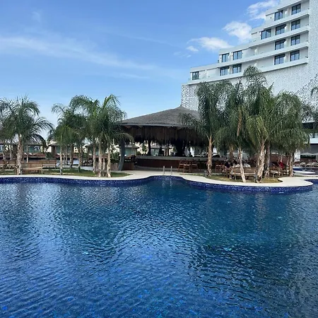 Апартаменты Grand Sapphire Luxury Corner With Spectacular Views And Two Bedrooms By Myguest Cyprus