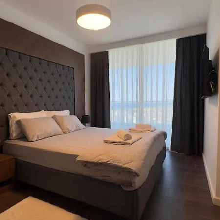 Grand Sapphire Luxury Corner With Spectacular Views And Two Bedrooms By Myguest Cyprus