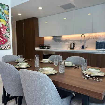 Grand Sapphire Luxury Corner With Spectacular Views And Two Bedrooms By Myguest Cyprus Appartement