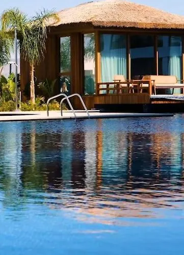 Grand Sapphire Luxury Corner With Spectacular Views And Two Bedrooms By Myguest Cyprus *