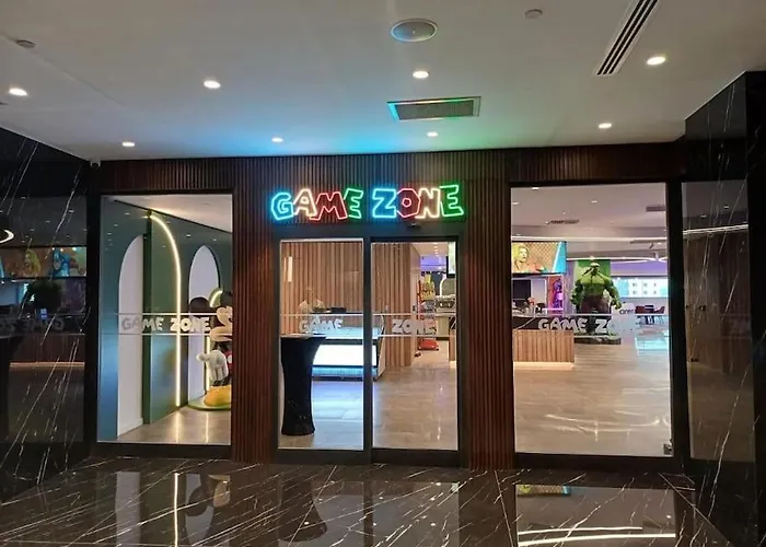 Grand Sapphire Luxury Corner With Spectacular Views And Two Bedrooms By Myguest Cyprus