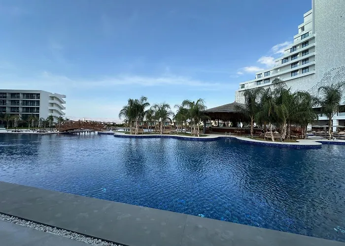 アパート Grand Sapphire Luxury Corner With Spectacular Views And Two Bedrooms By Myguest Cyprus Iskele District (Northern Cyprus)