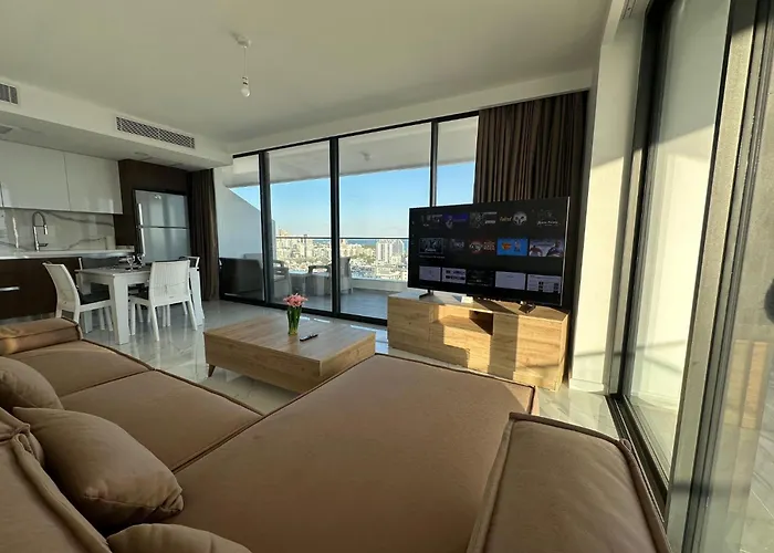 アパート Grand Sapphire Luxury Corner With Spectacular Views And Two Bedrooms By Myguest Cyprus